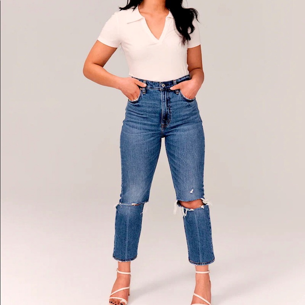 Abercrombie & Fitch Ultra High Rise Ankle Straight Jean | Size 27